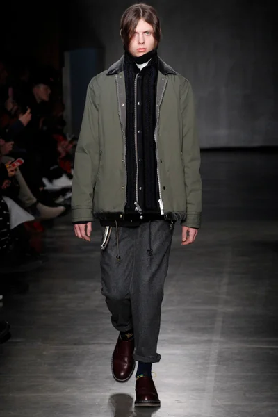 Look 11